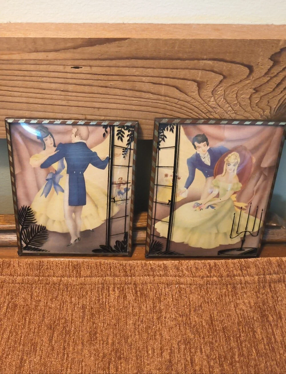 Vtg Pair of Vintage Reverse Painted Bubble Convex Glass Courting Dancing Couple